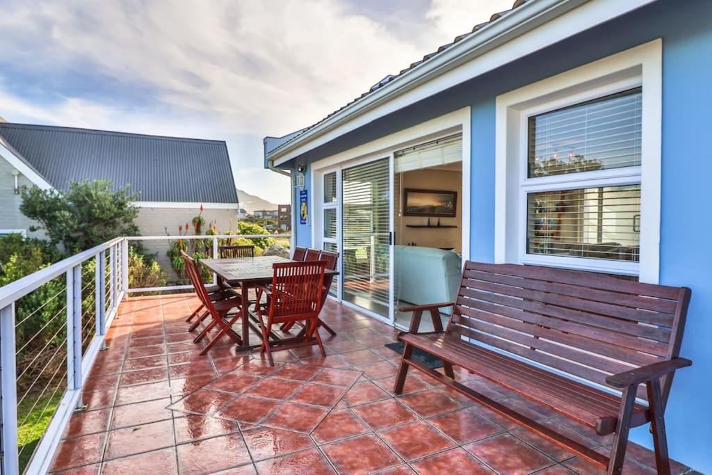 Mocha Bay House By The Sea *