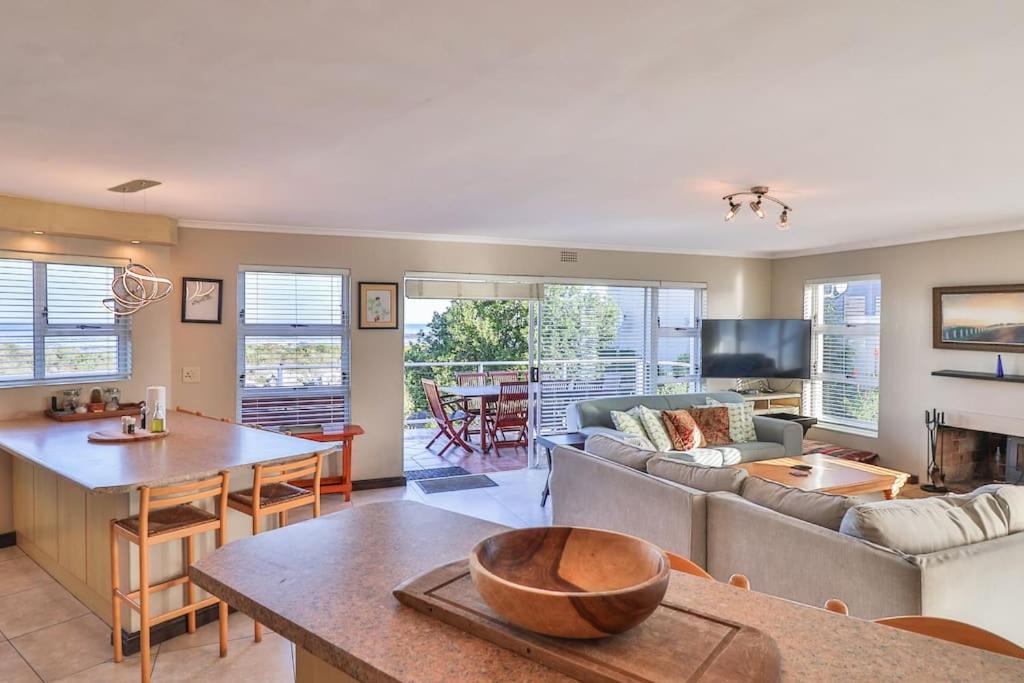 Mocha Bay House By The Sea * Bettyʼs Bay